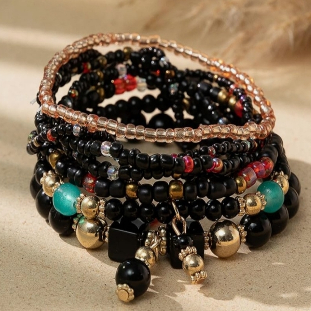 Stack Beaded Bracelets - Set Of 8 Black, Clear, and Gold StretchBracelets